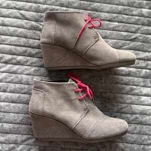 Toms Desert Suede Wedge Boots